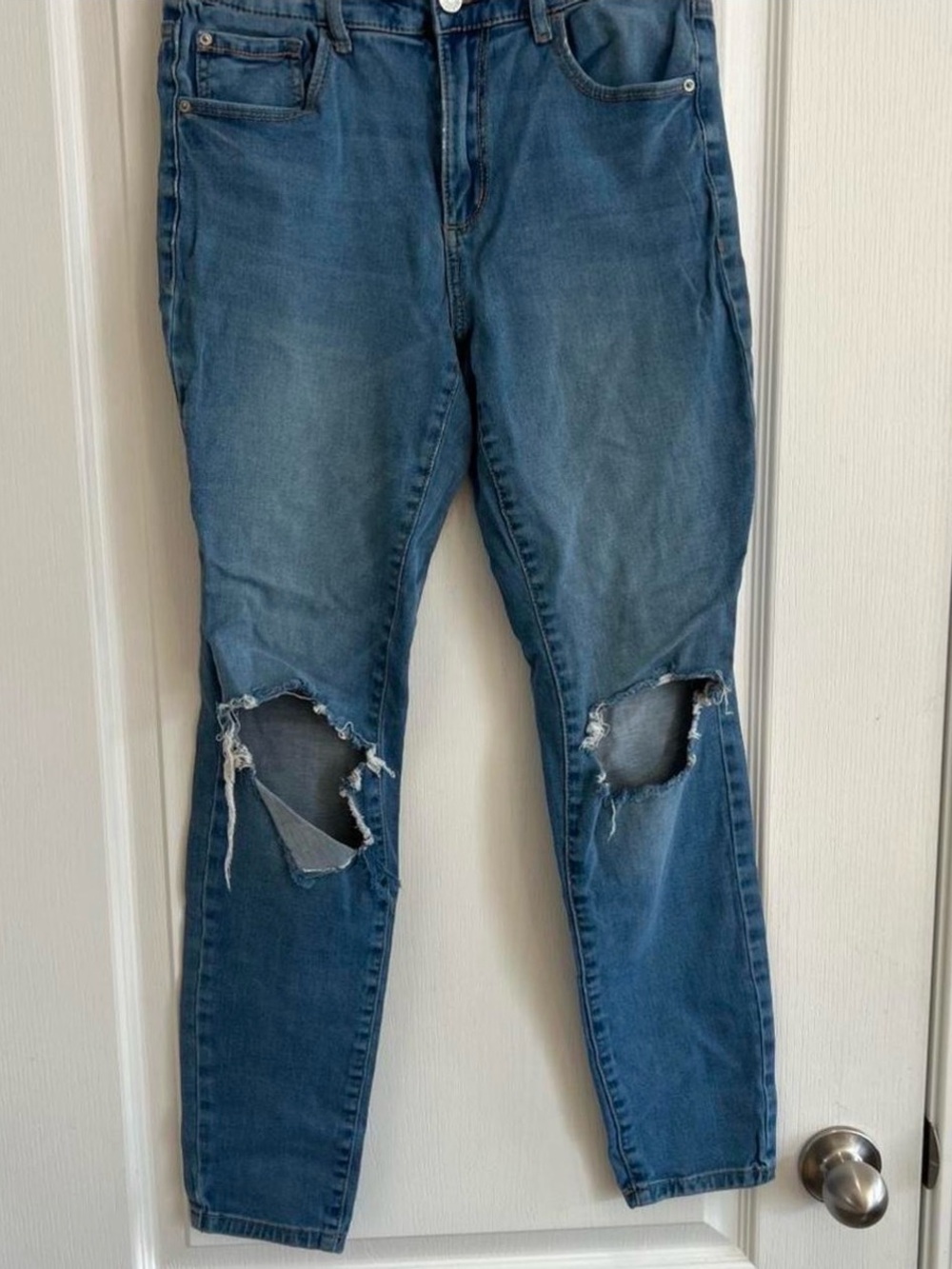 Garage Women’s Blue Ripped Skinny Jeans